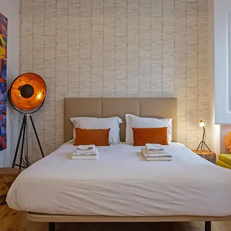 Apartamento Colourful And Tasteful 2bedroom In Graca *