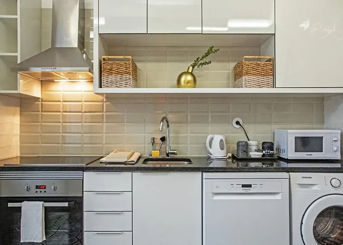 Διαμέρισμα Colourful And Tasteful 2bedroom In Graca Lisboa